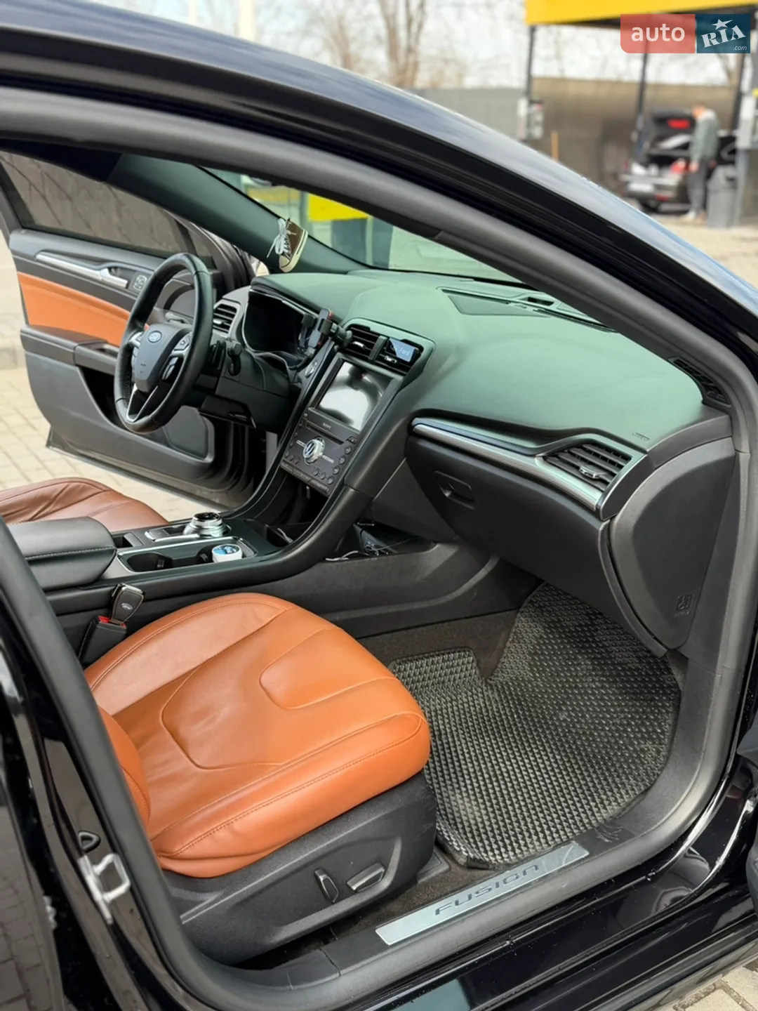 2020 Ford Fusion - мініатюра 19
