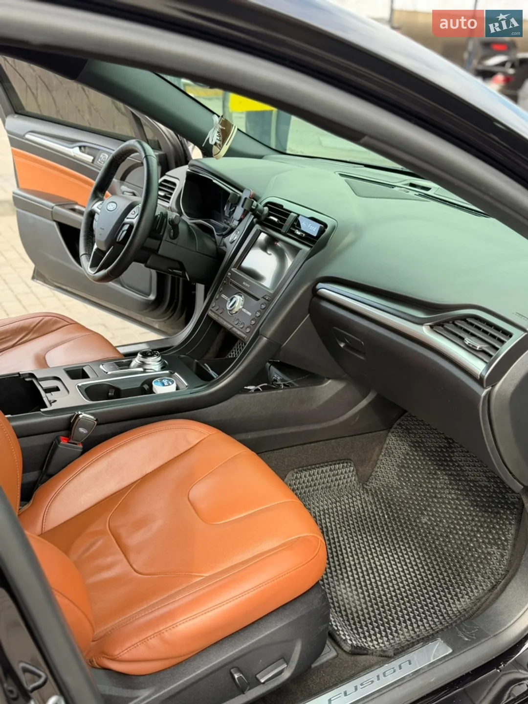 2020 Ford Fusion - мініатюра 21