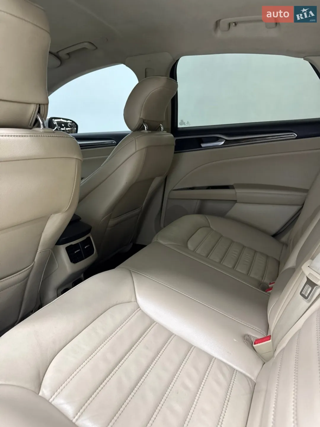 2014 Ford Fusion - мініатюра 18