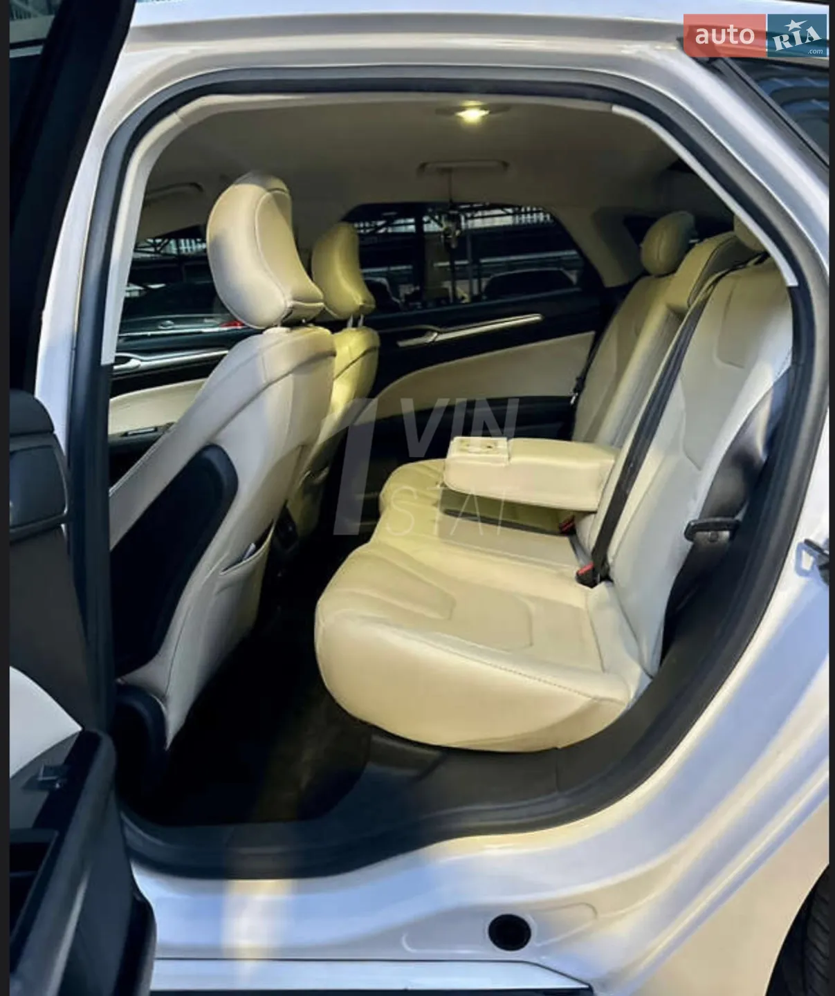 2015 Ford Fusion - мініатюра 31