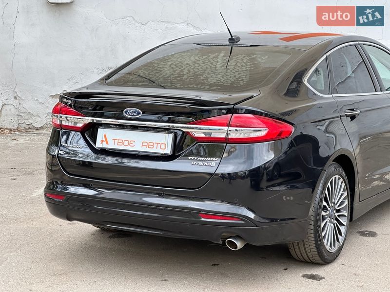 Седан Ford Fusion 2017 в Одесі