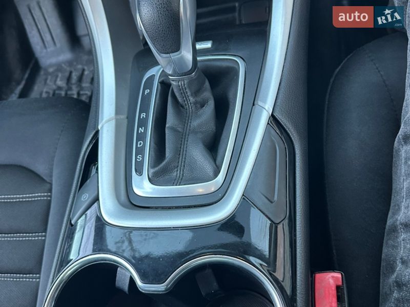 Седан Ford Fusion 2015 в Киеве