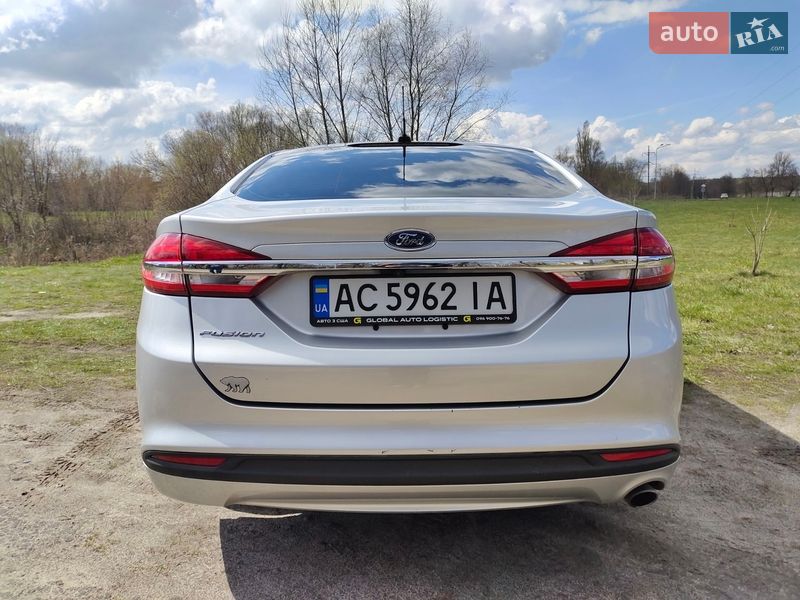 Седан Ford Fusion 2017 в Шостці