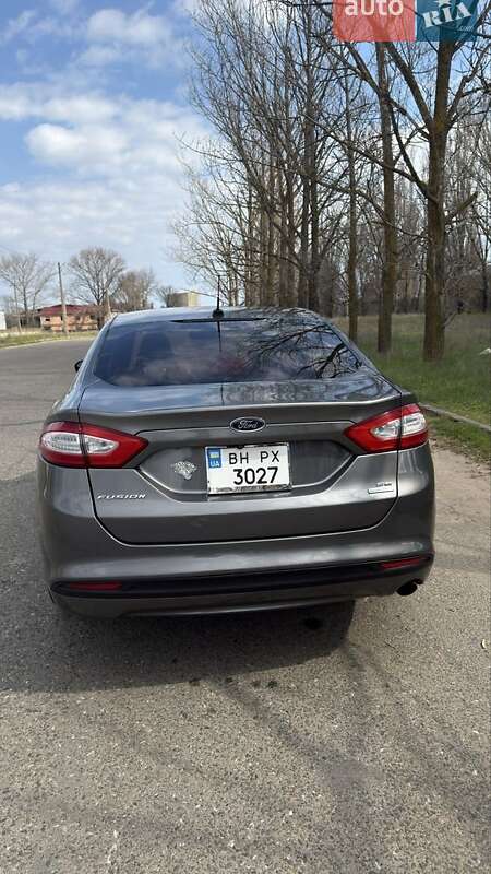 Седан Ford Fusion 2012 в Білгороді-Дністровському