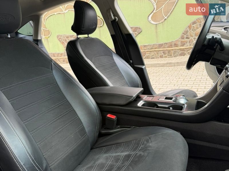 Седан Ford Fusion 2017 в Хмельницькому