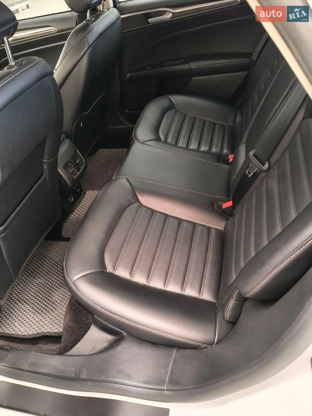 2016 Ford Fusion - мініатюра 22