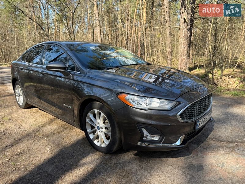 Седан Ford Fusion 2018 в Києві