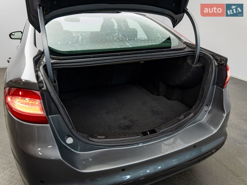 Седан Ford Fusion 2013 в Києві фото 7 Седан Ford Fusion 2013 в Києві