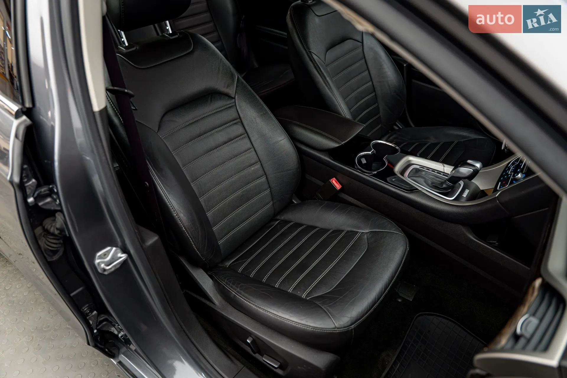 2013 Ford Fusion - мініатюра 18