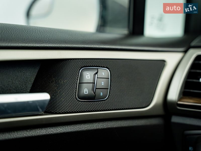 Седан Ford Fusion 2013 в Києві фото 14 Седан Ford Fusion 2013 в Києві
