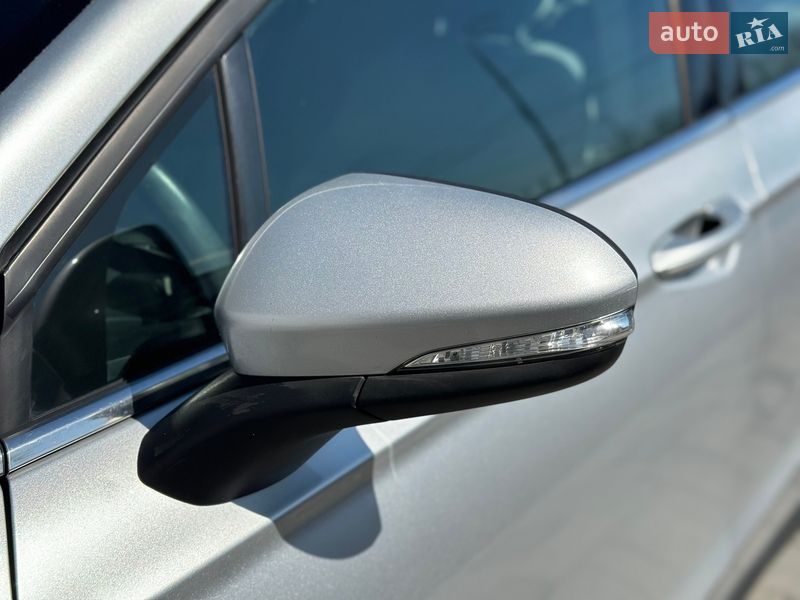 Седан Ford Fusion 2014 в Києві фото 5 Седан Ford Fusion 2014 в Києві