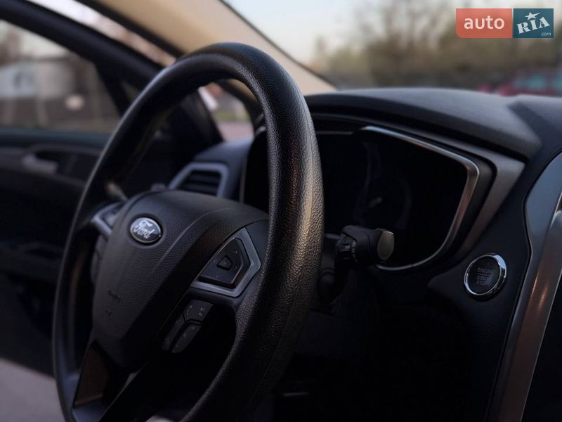 Седан Ford Fusion 2017 в Києві