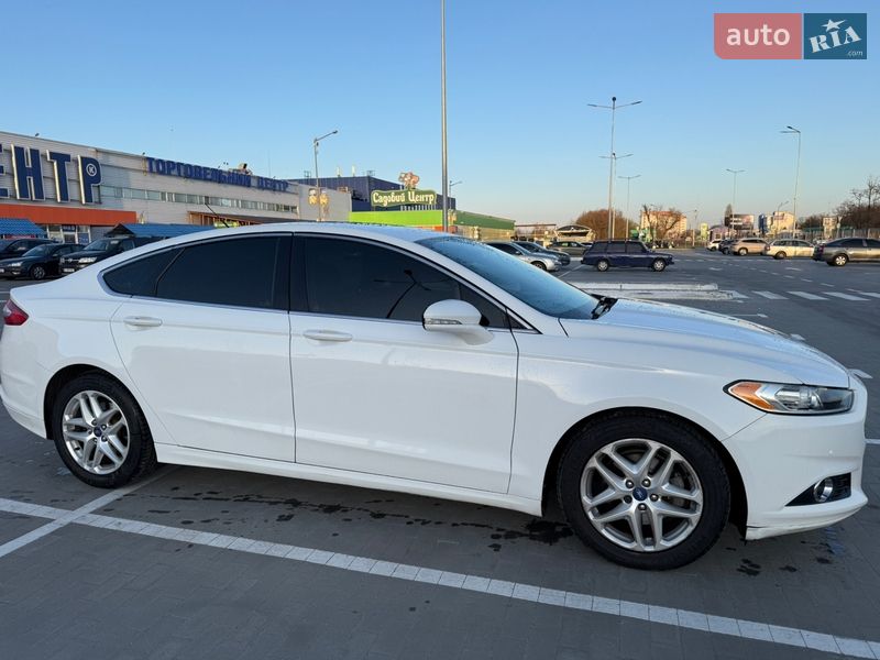 Седан Ford Fusion 2012 в Борисполі