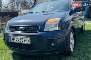 Седан Ford Fusion 2011 в Попільні