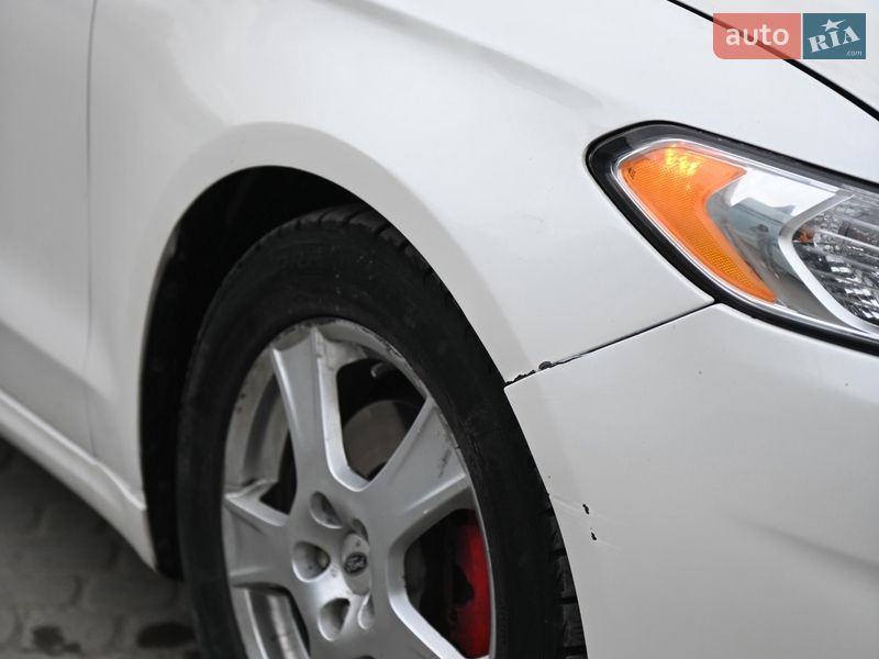 Седан Ford Fusion 2013 в Львові