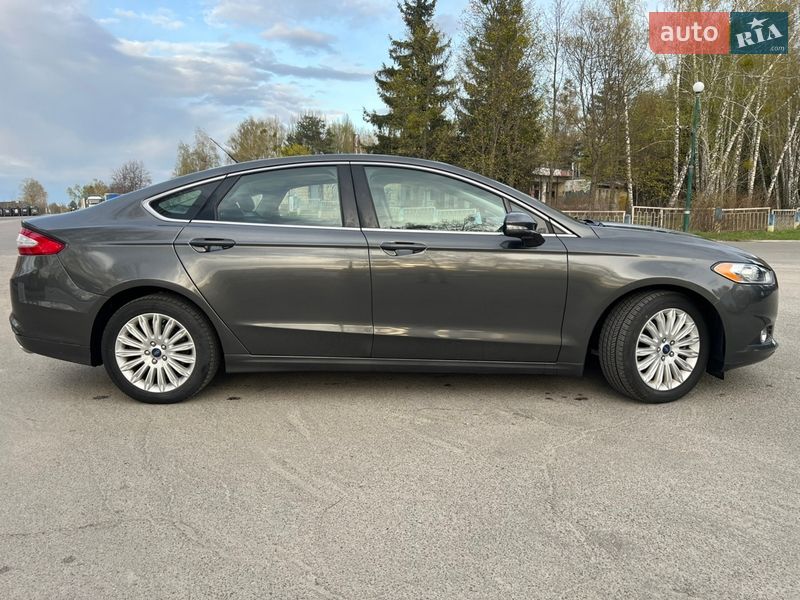 Седан Ford Fusion 2014 в Киеве
