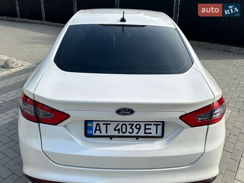 Седан Ford Fusion 2014 в Ивано-Франковске
