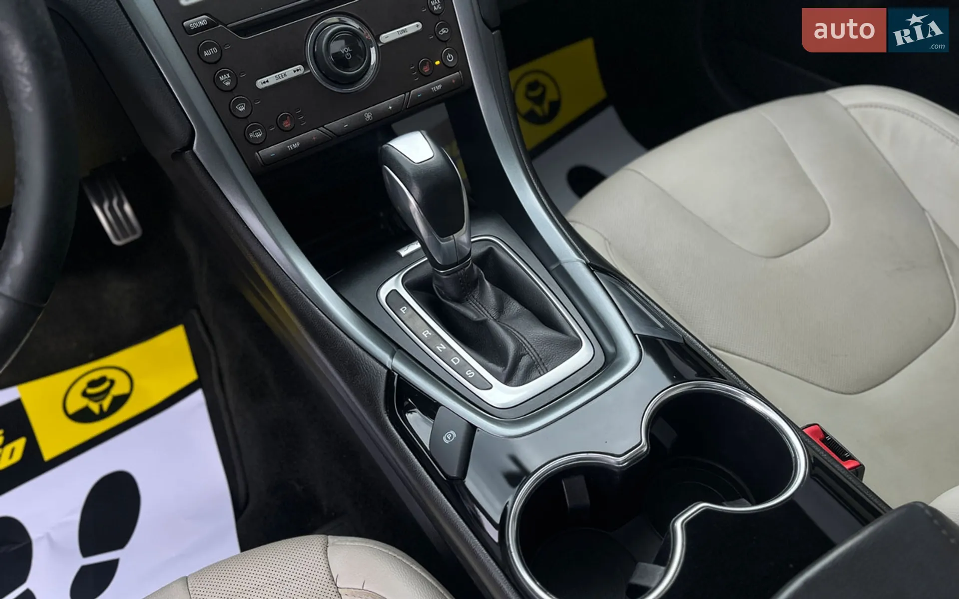 2016 Ford Fusion - мініатюра 15