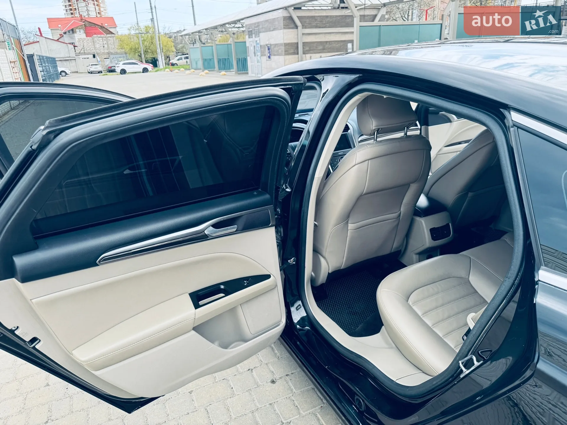2017 Ford Fusion - мініатюра 16