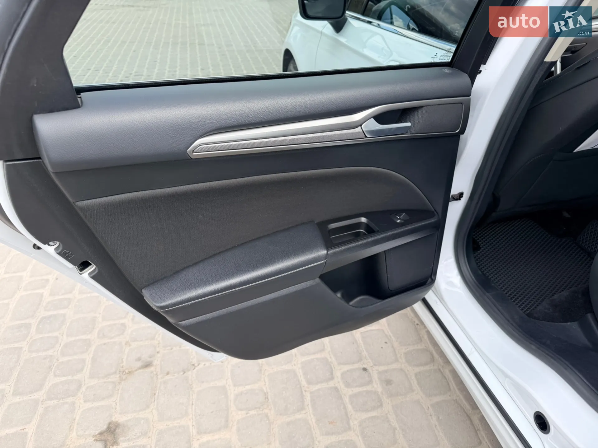 2016 Ford Fusion - мініатюра 20