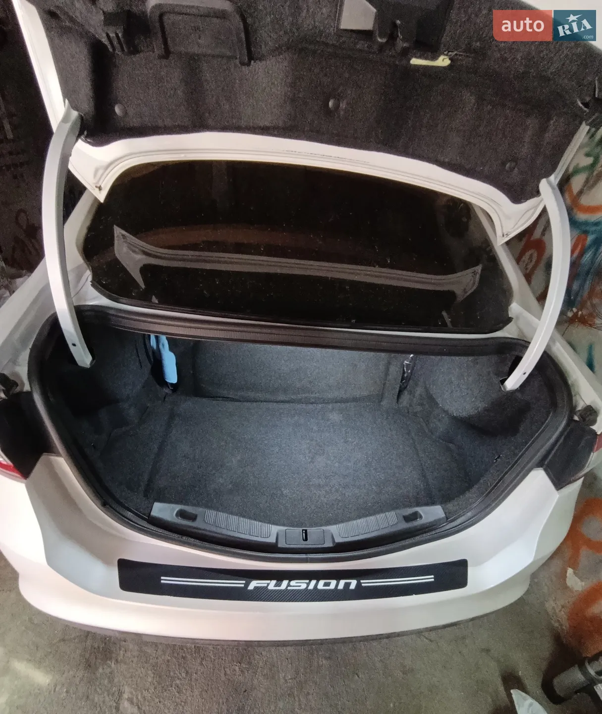 2016 Ford Fusion - мініатюра 25