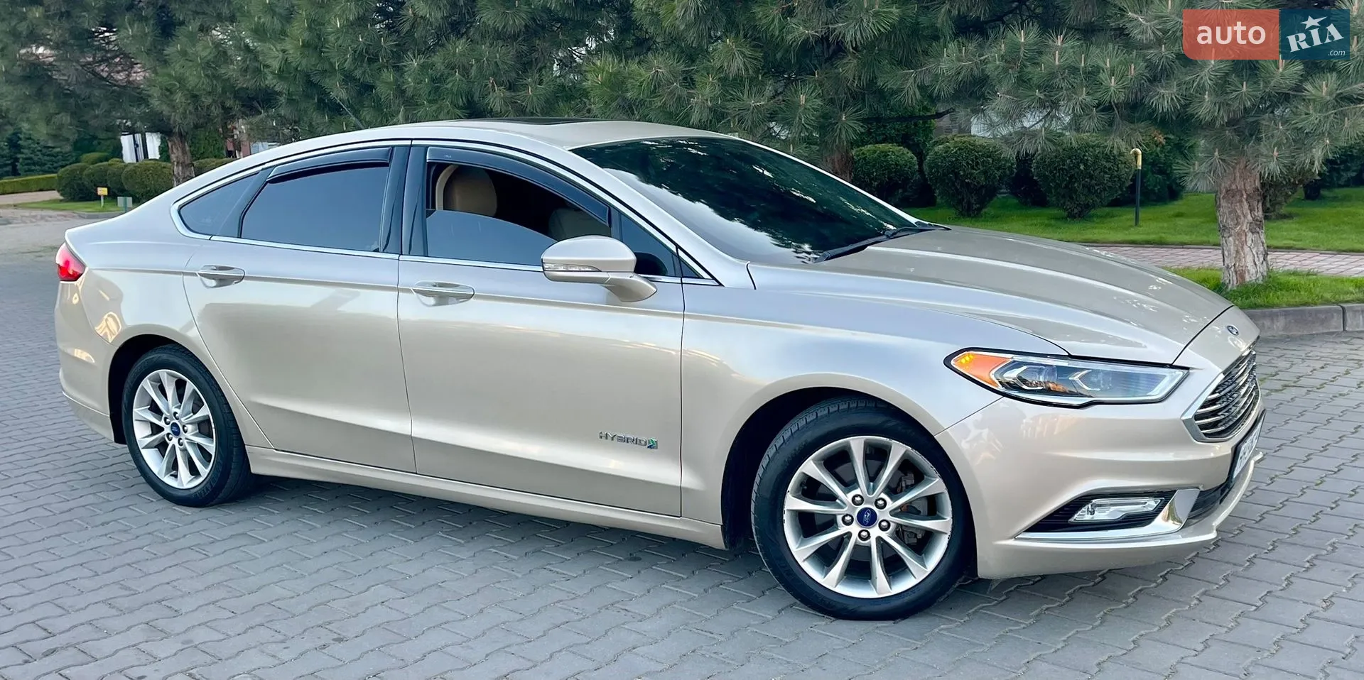 2016 Ford Fusion - мініатюра 23