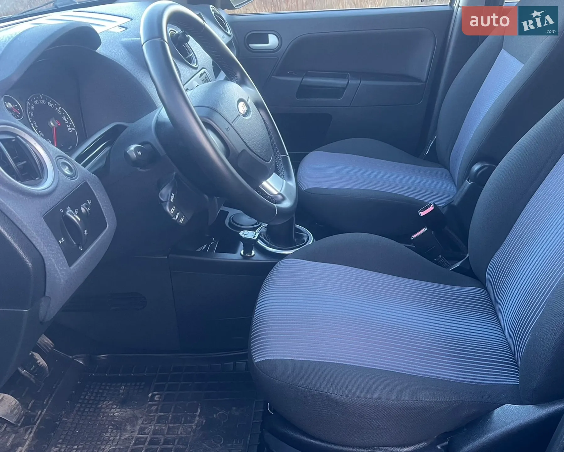 2011 Ford Fusion - мініатюра 10
