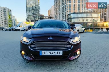 Седан Ford Fusion 2013 в Львове