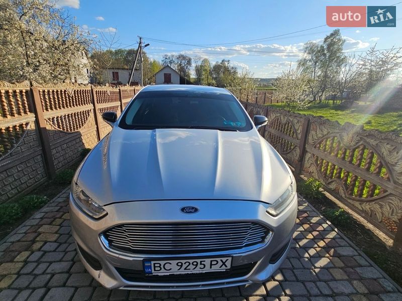 Ford Fusion 2016