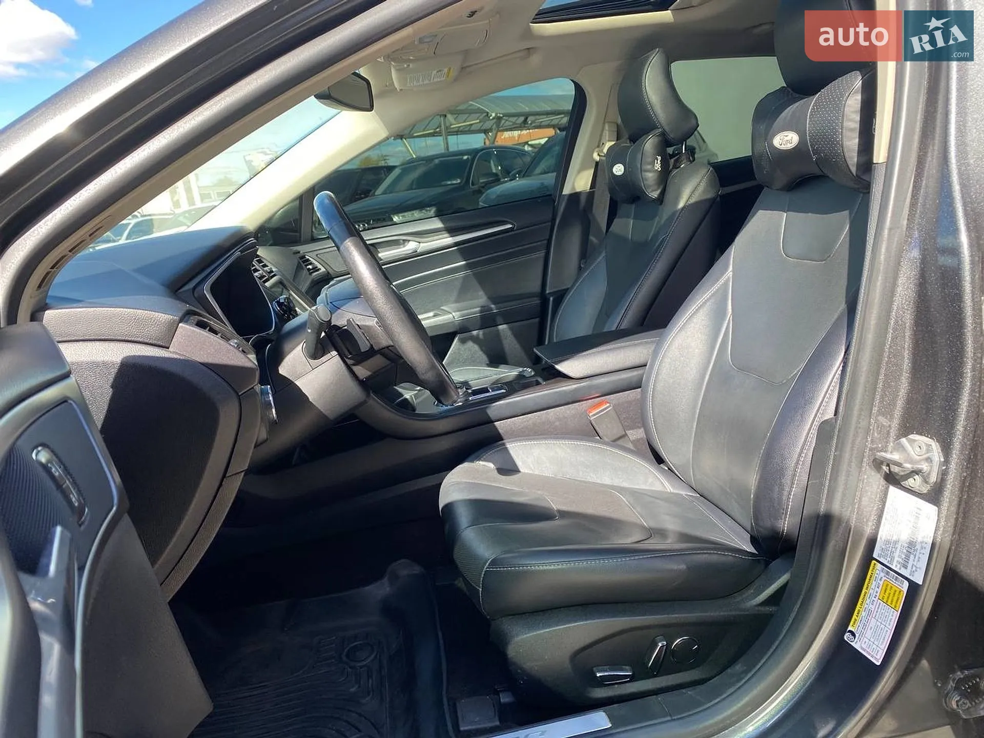 2017 Ford Fusion - мініатюра 19