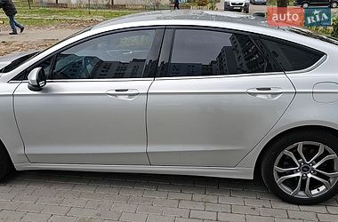Седан Ford Fusion 2016 в Черкасах