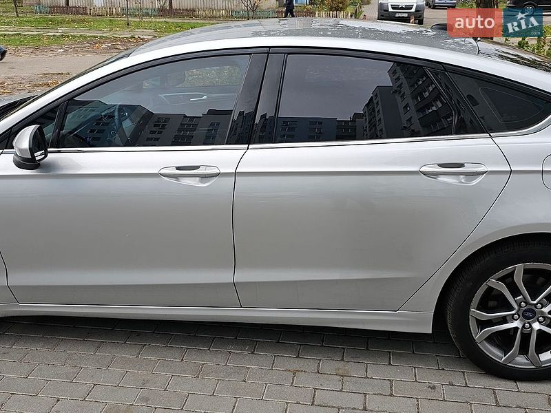 Седан Ford Fusion 2016 в Черкасах