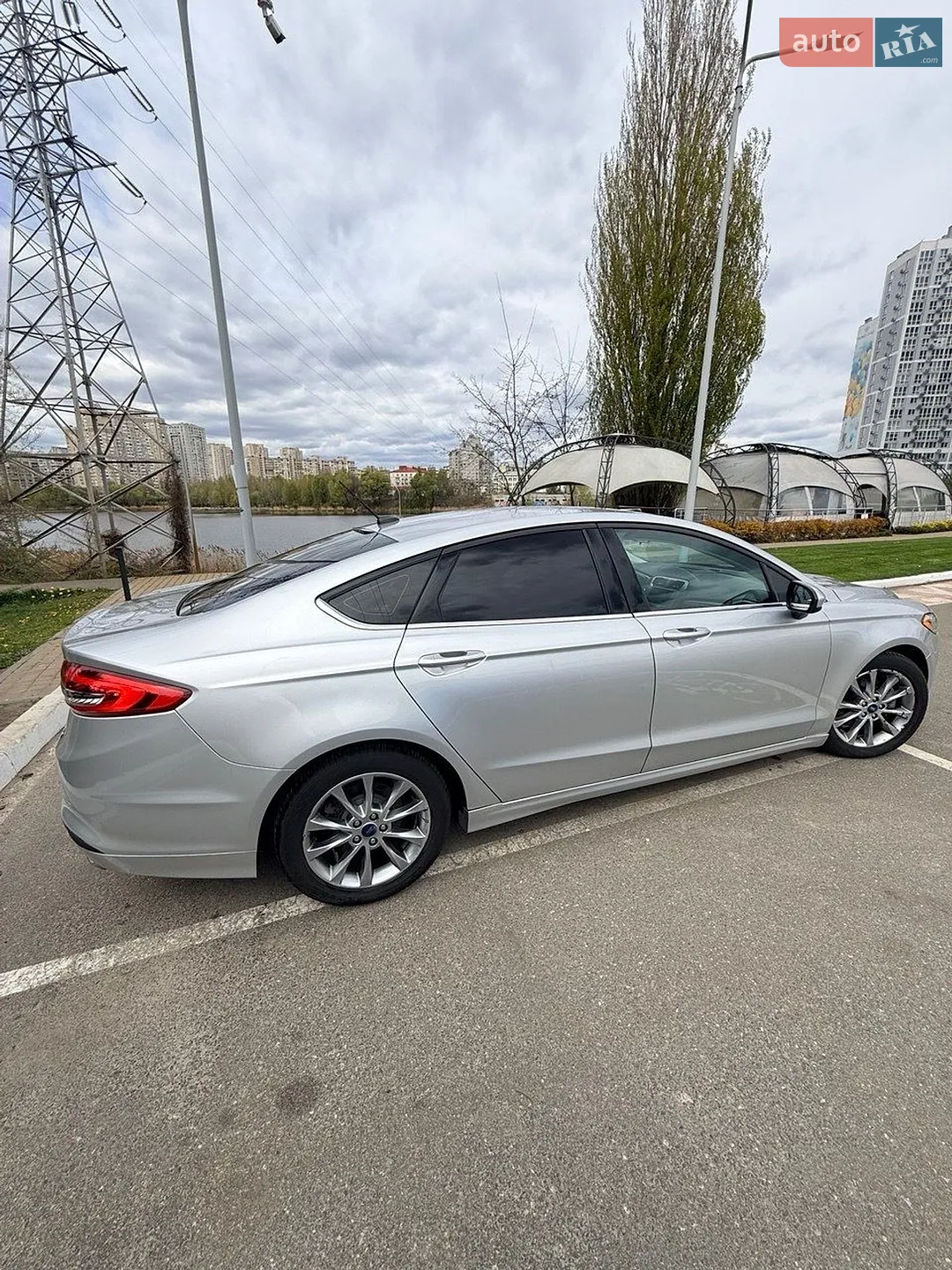 2017 Ford Fusion - мініатюра 24