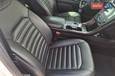Седан Ford Fusion 2019 в Одесі