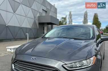 Седан Ford Fusion 2013 в Горишних Плавнях