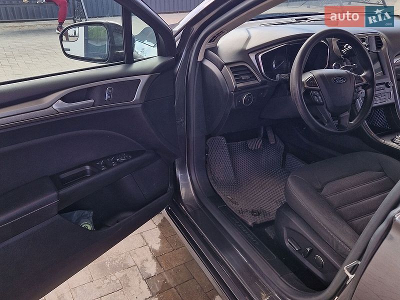 Седан Ford Fusion 2017 в Кременчуге