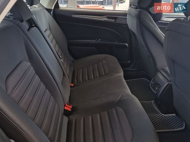 Седан Ford Fusion 2017 в Кременчуге