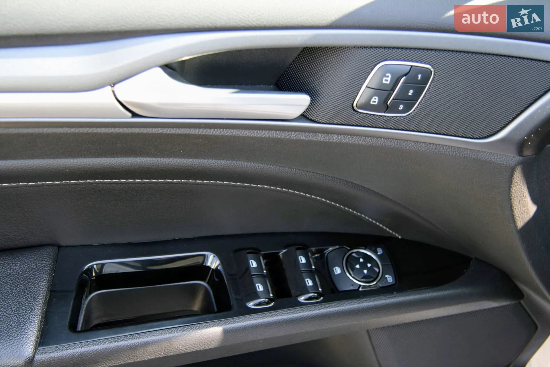 2015 Ford Fusion - мініатюра 14
