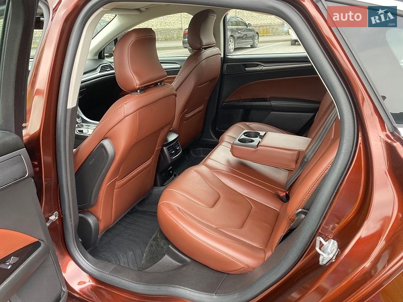 Седан Ford Fusion 2015 в Вінниці