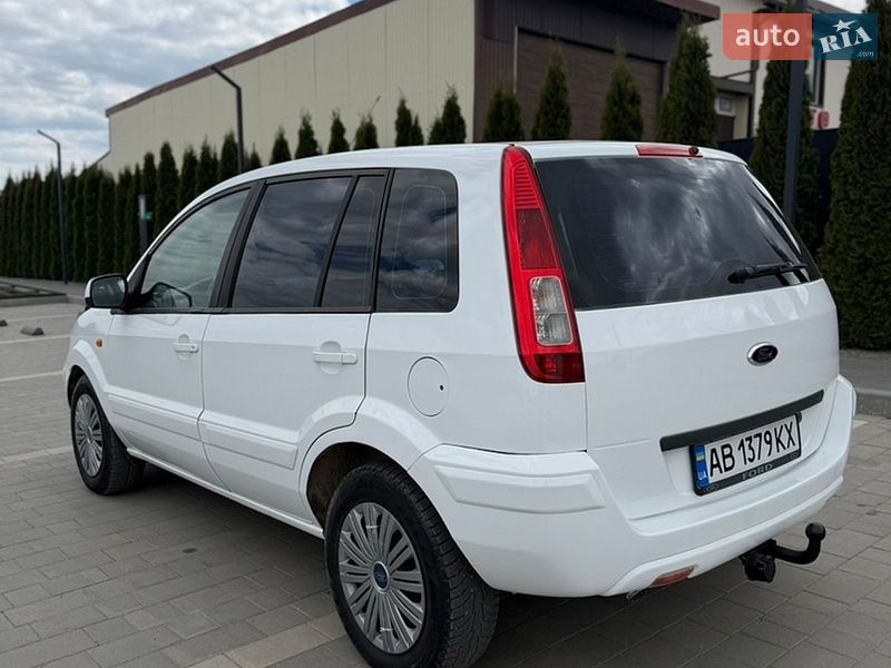Хетчбек Ford Fusion 2011 в Кам'янець-Подільському