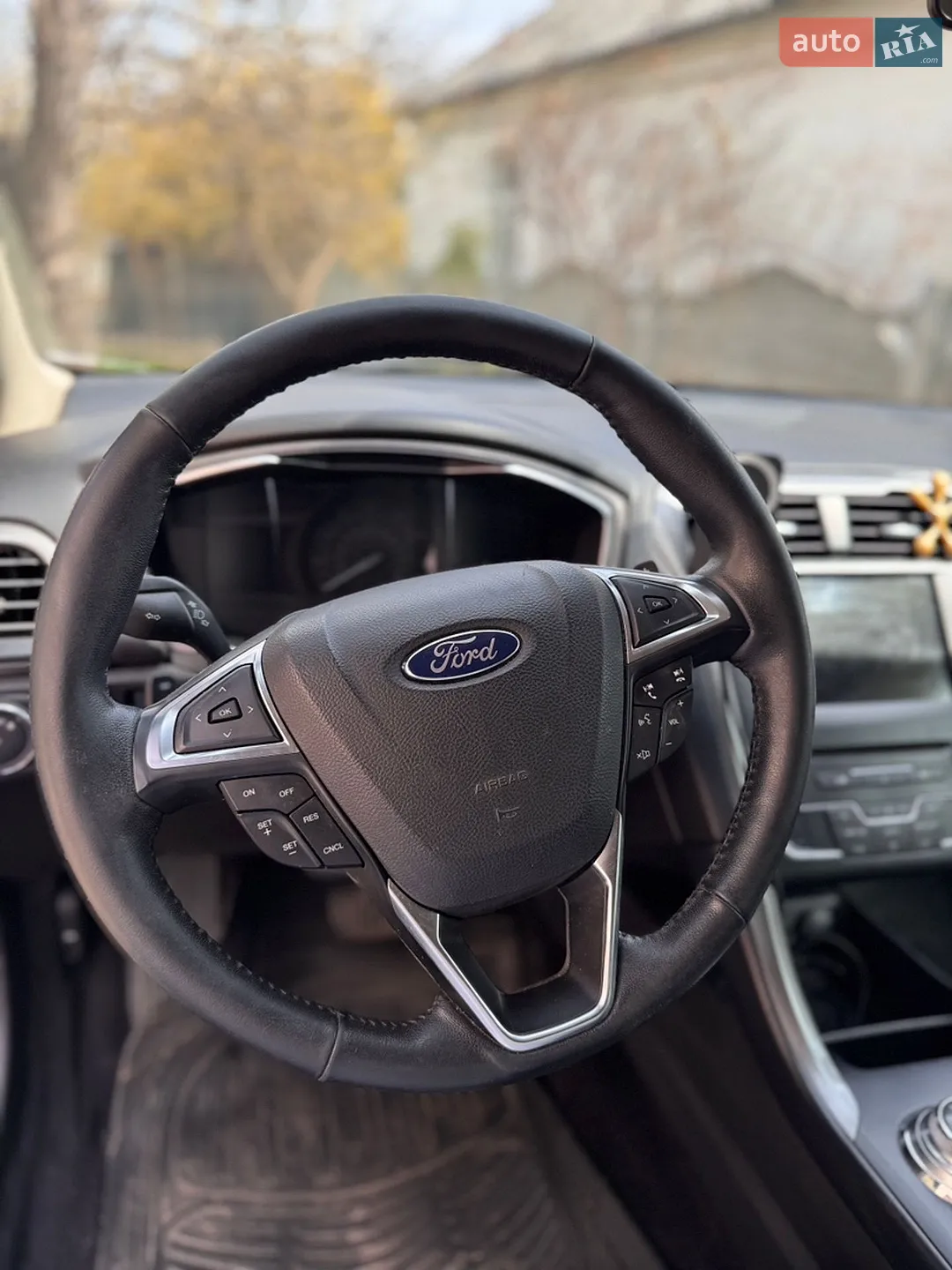 2017 Ford Fusion - мініатюра 23