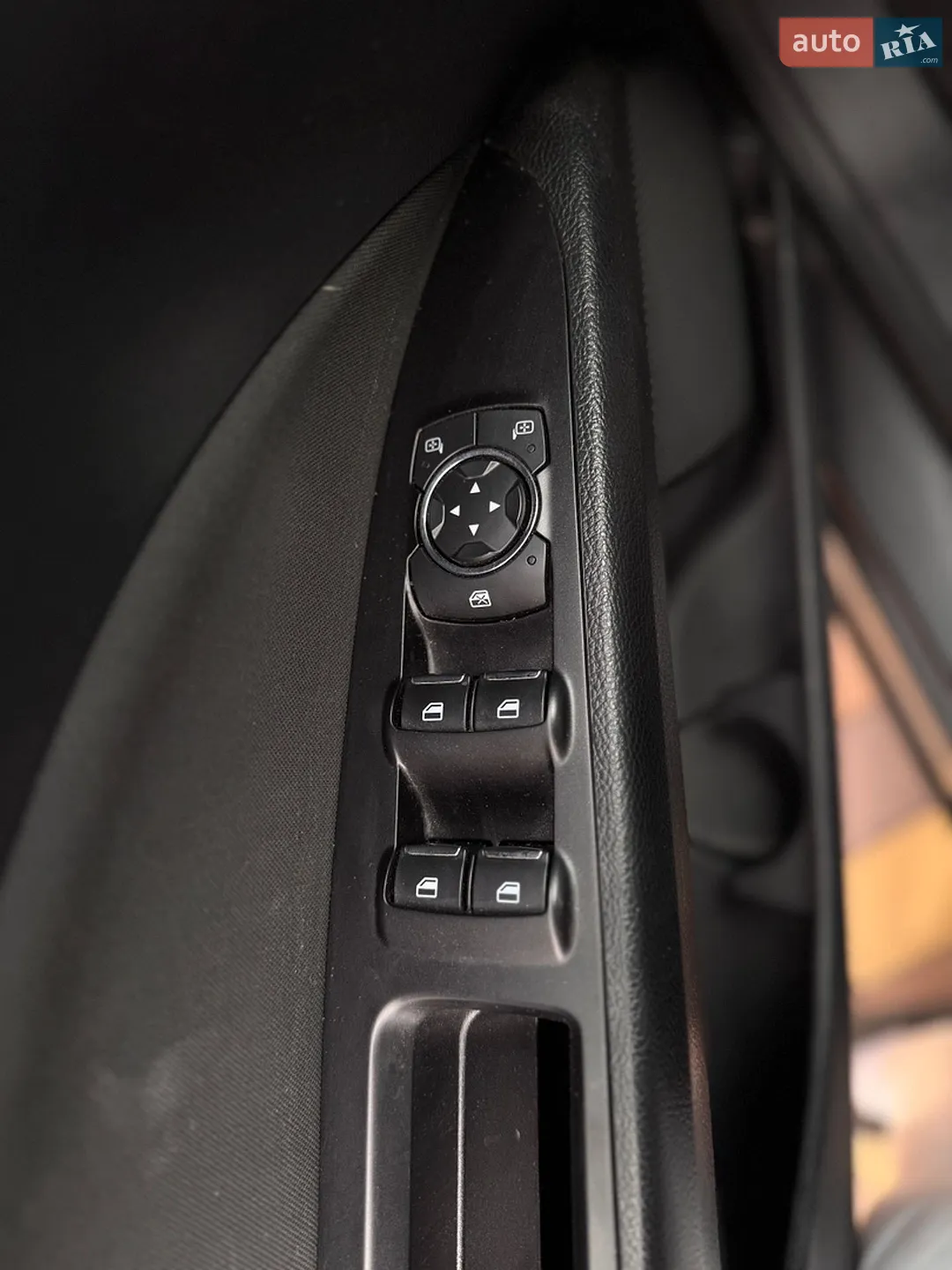 2017 Ford Fusion - мініатюра 26