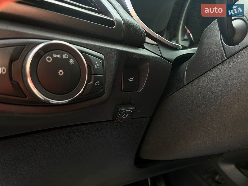 Седан Ford Fusion 2016 в Мукачевому