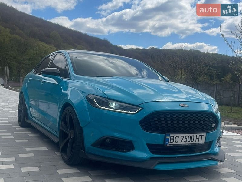 Седан Ford Fusion 2013 в Львові