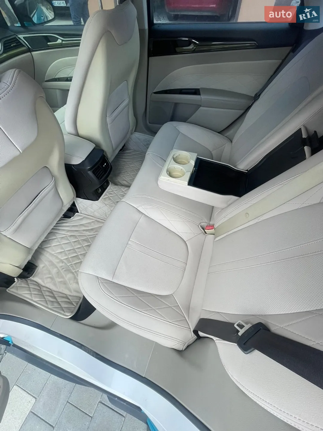 2013 Ford Fusion - мініатюра 13