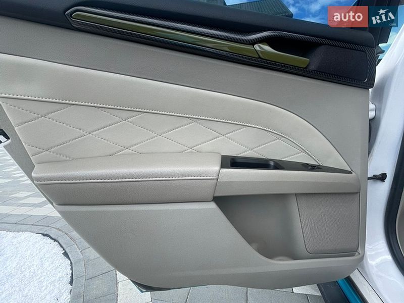 Седан Ford Fusion 2013 в Львове