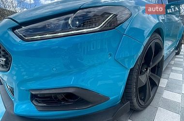 Седан Ford Fusion 2013 в Львове