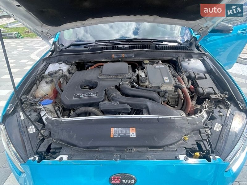Седан Ford Fusion 2013 в Львові