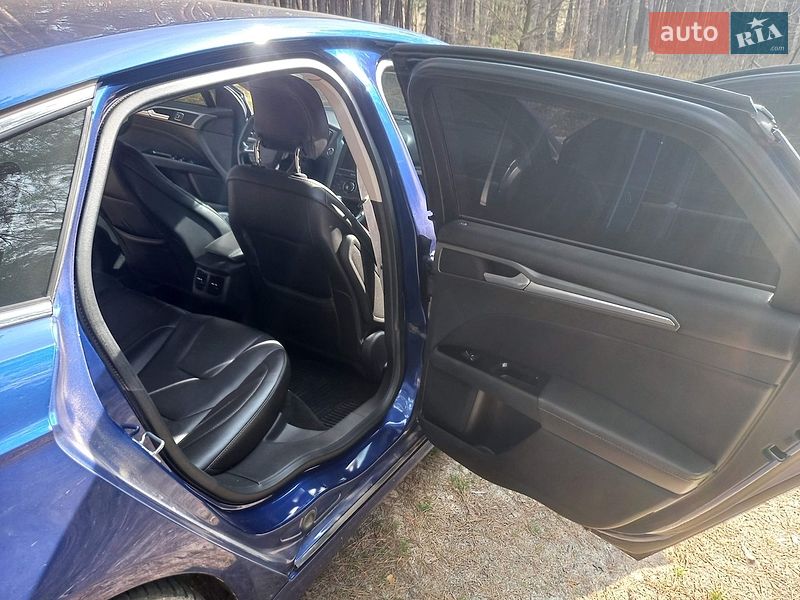 Седан Ford Fusion 2012 в Кобеляках
