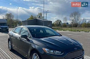 Седан Ford Fusion 2015 в Києві